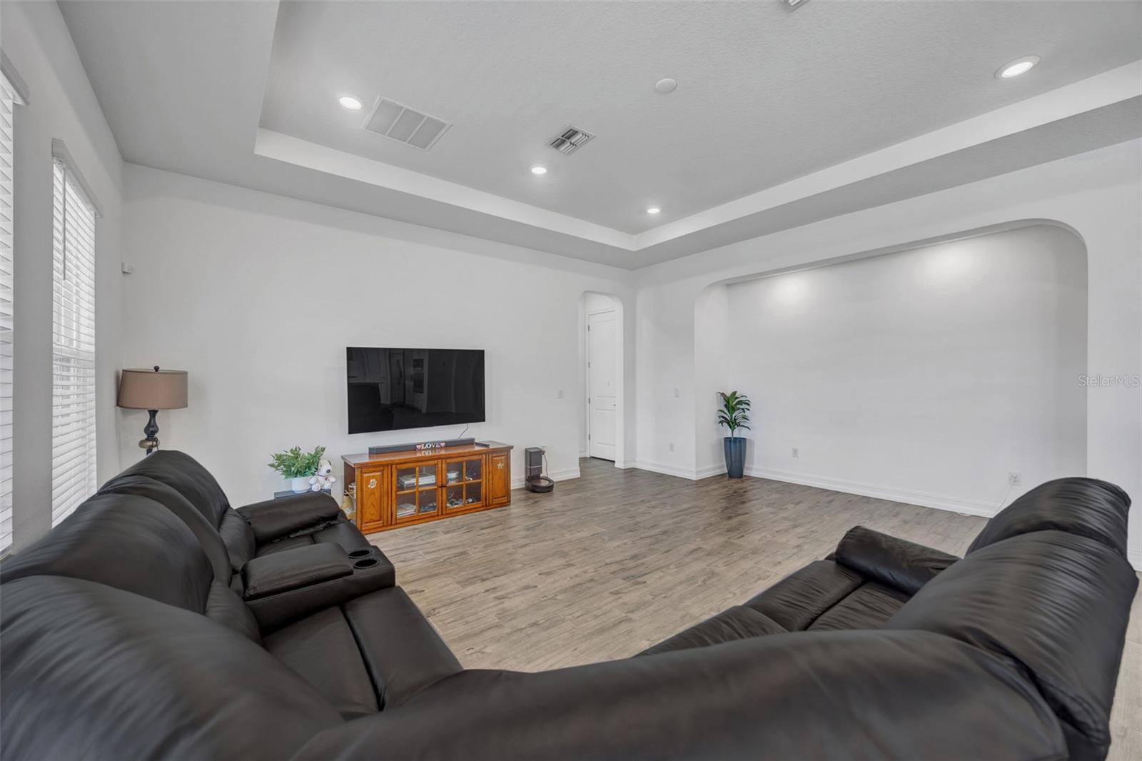 Image 30 of 50 For 6167 Marsh Trail Drive