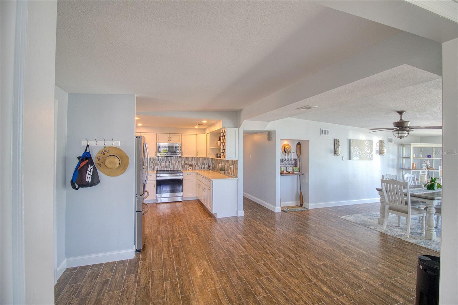 Image 18 of 67 For 322 10th Avenue