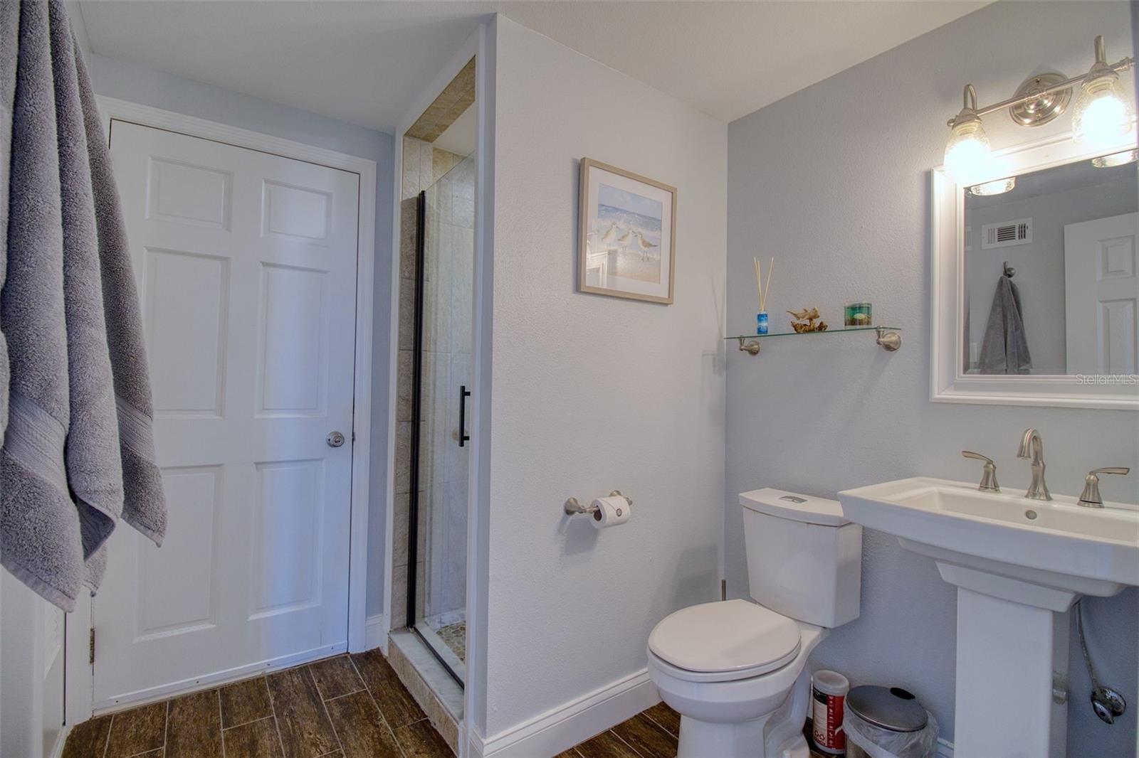 Image 27 of 67 For 322 10th Avenue