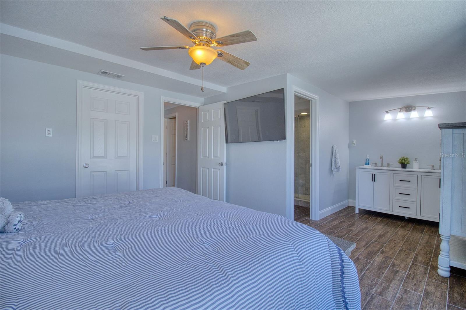 Image 29 of 67 For 322 10th Avenue