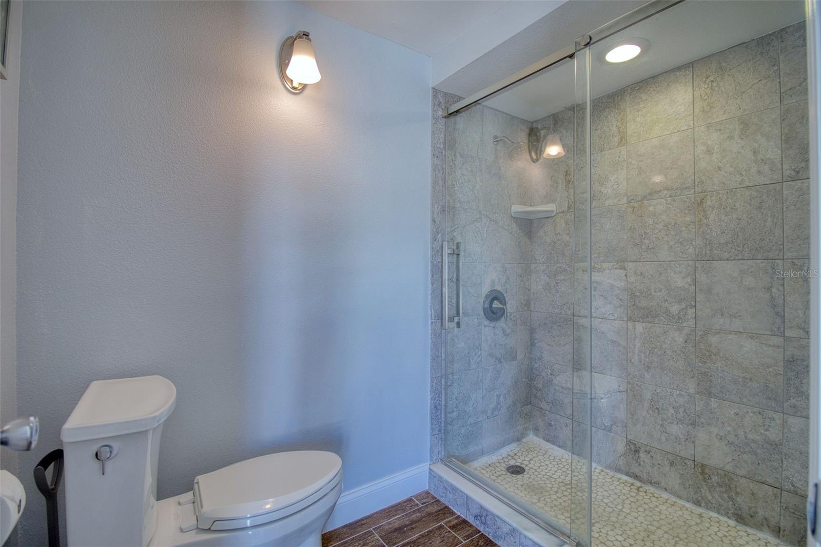 Image 31 of 67 For 322 10th Avenue