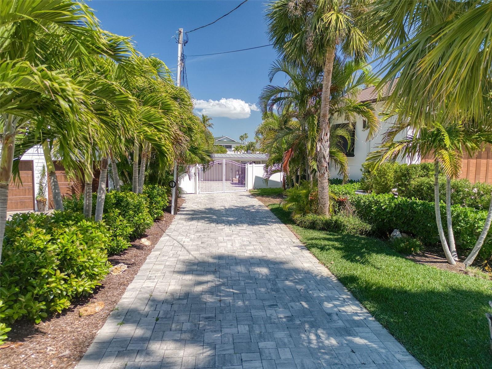 Image 32 of 67 For 322 10th Avenue