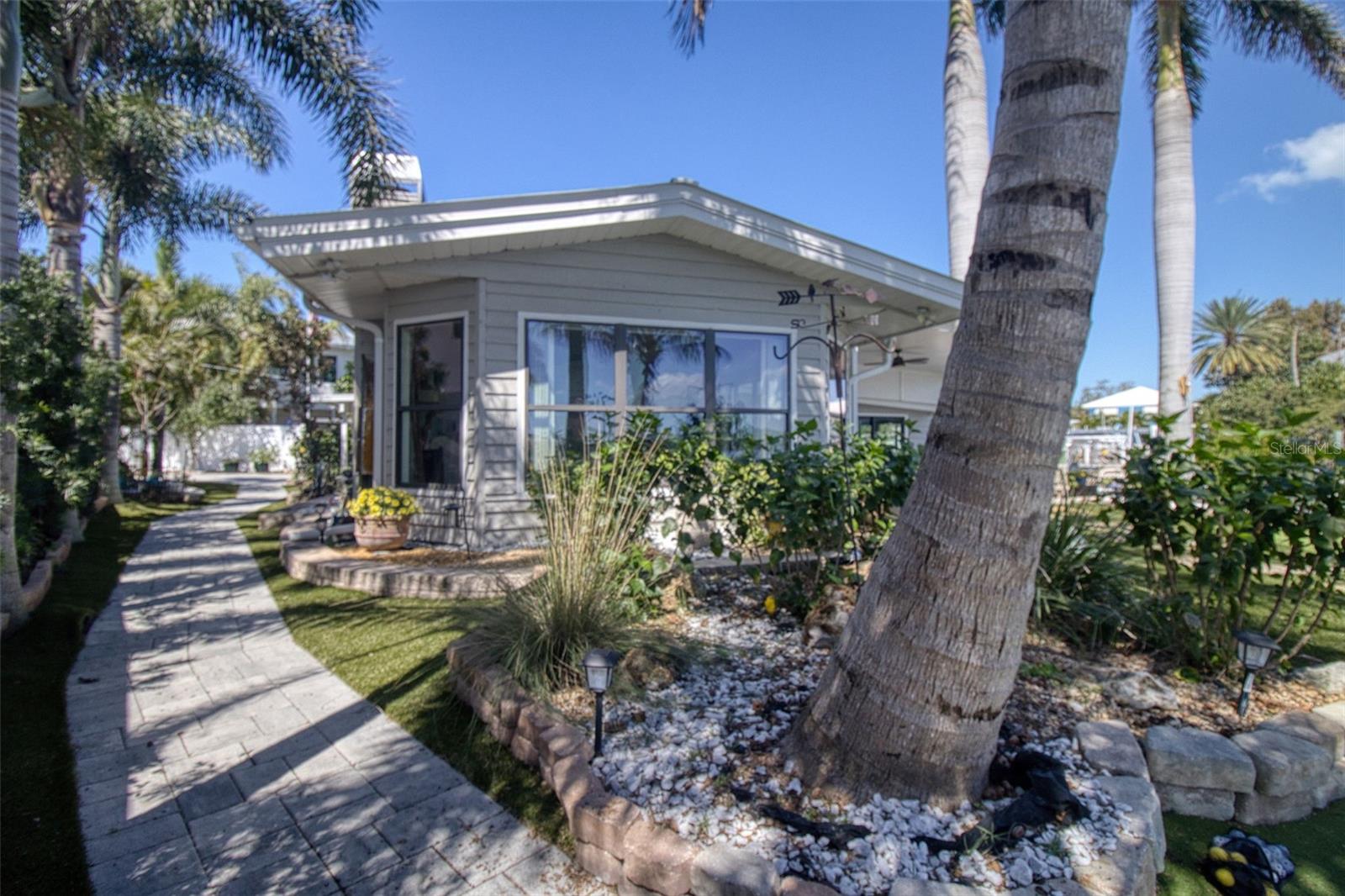 Image 38 of 67 For 322 10th Avenue