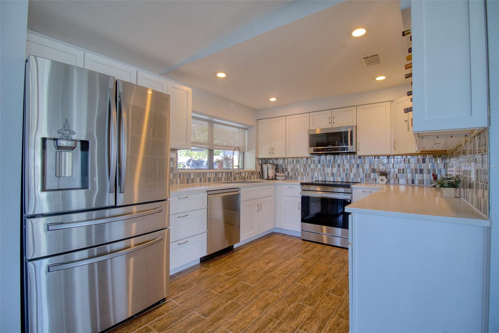 Image 4 of 67 For 322 10th Avenue