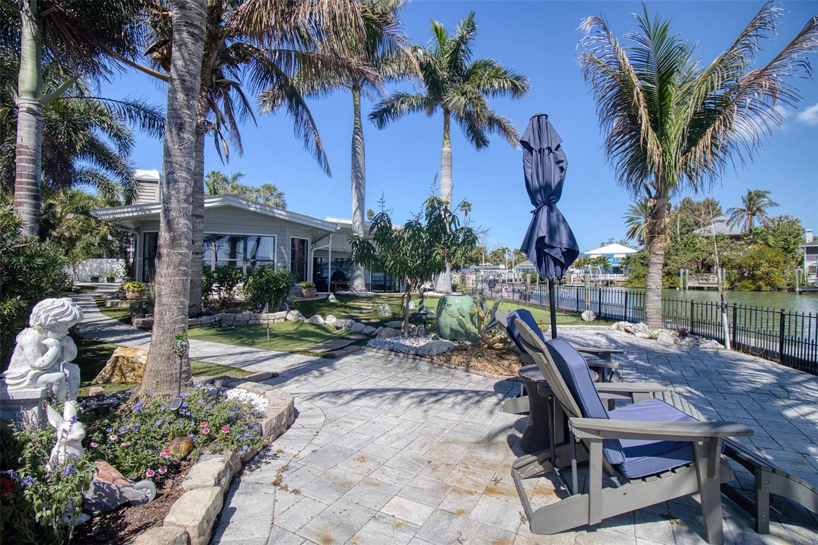 Image 40 of 67 For 322 10th Avenue