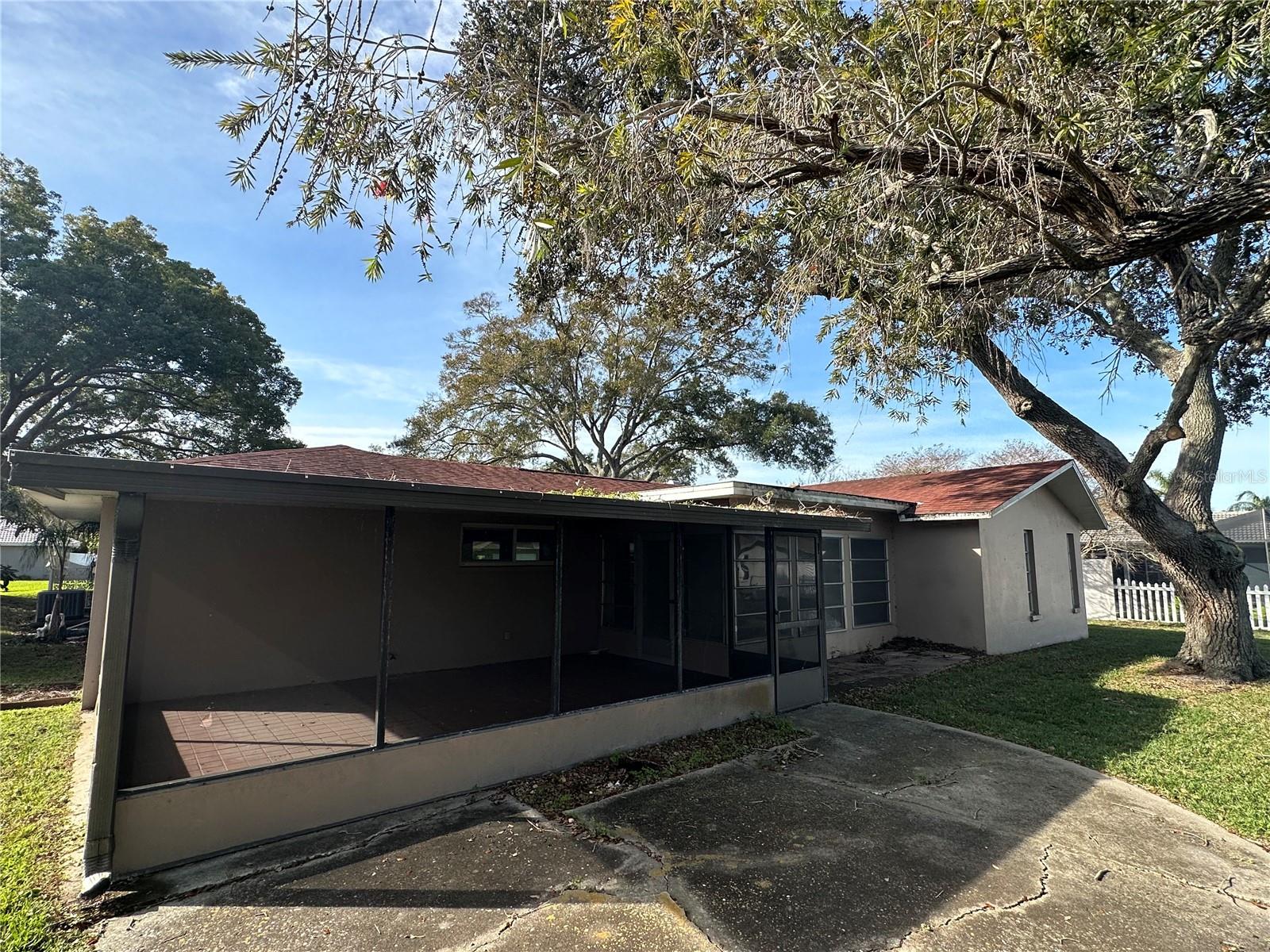 Image 29 of 32 For 2049 Sandpiper Drive