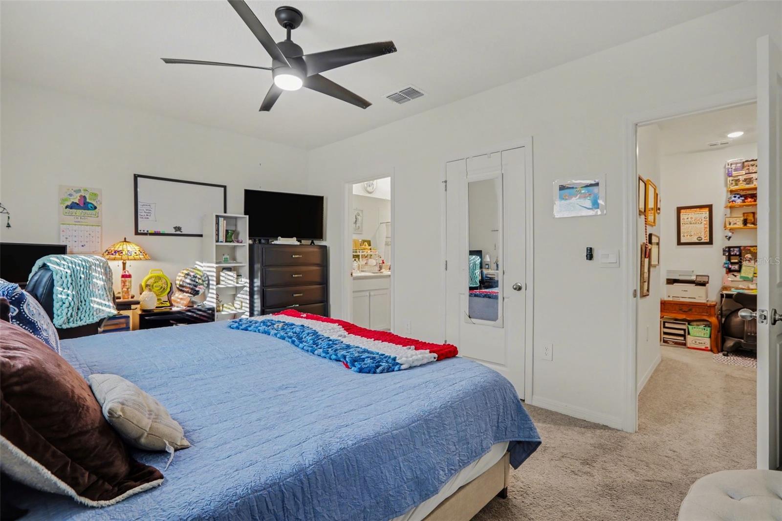 Image 16 of 26 For 17518 Crescent Moon Loop