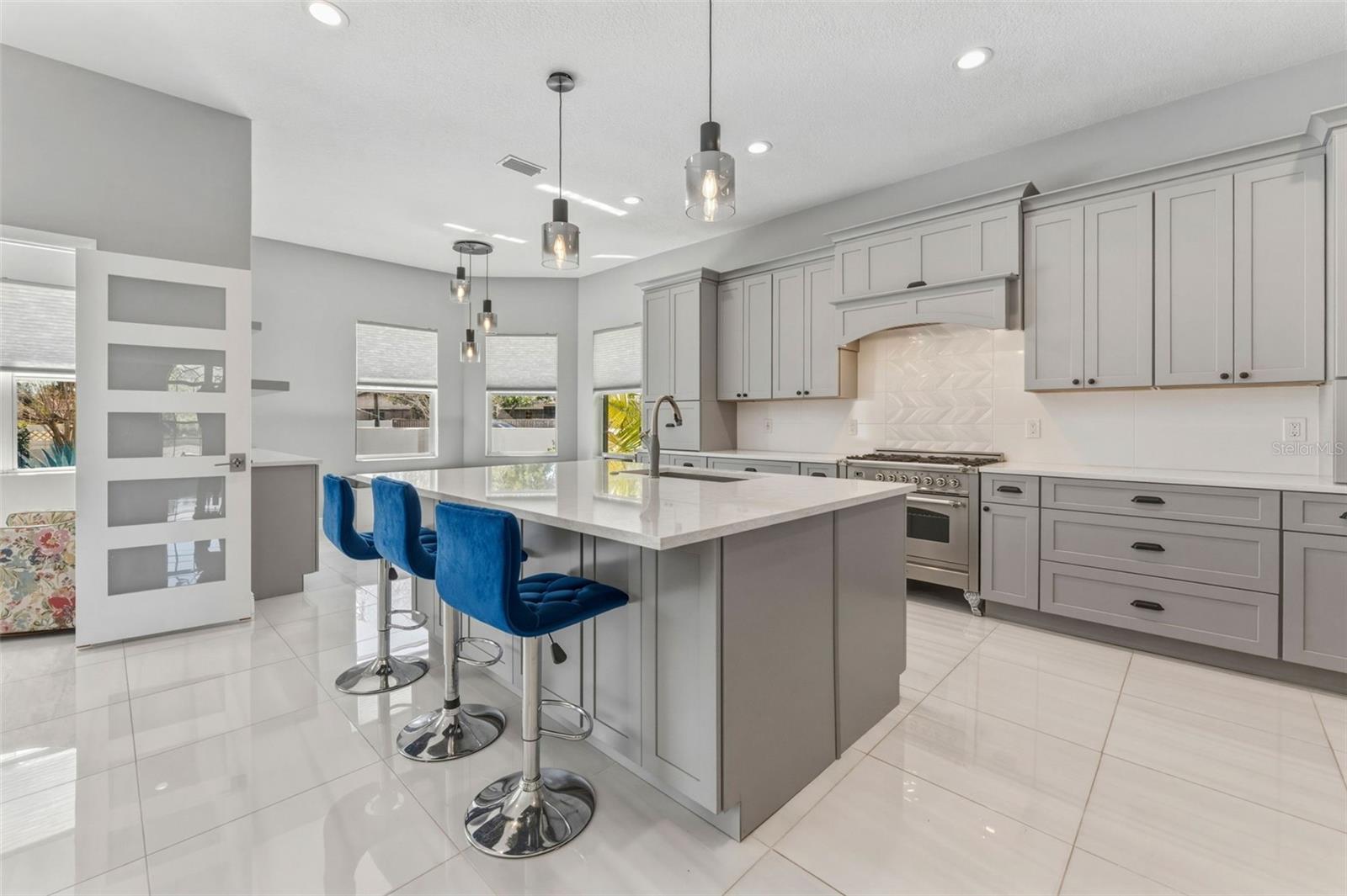 Image 10 of 47 For 3025 Key Harbor Drive