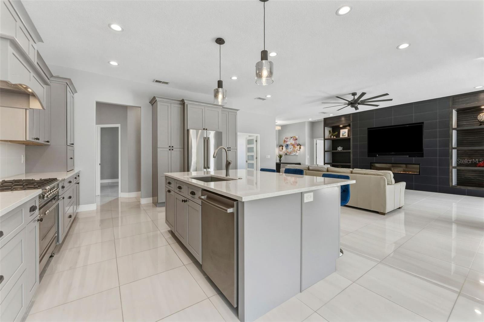 Image 11 of 47 For 3025 Key Harbor Drive