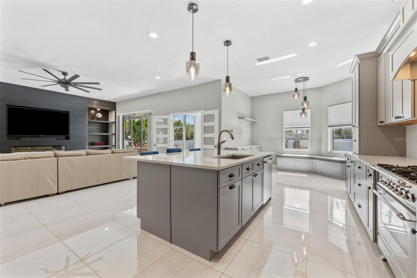 Image 13 of 47 For 3025 Key Harbor Drive