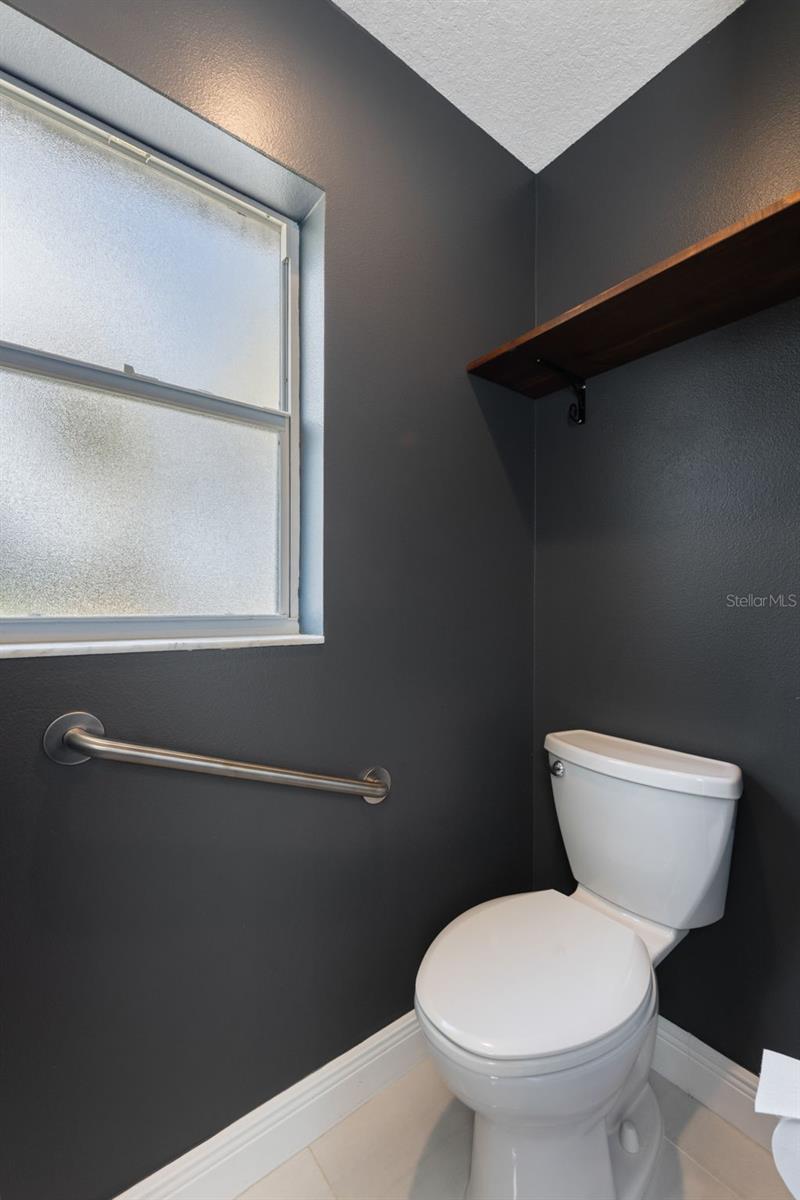 Image 24 of 47 For 3025 Key Harbor Drive