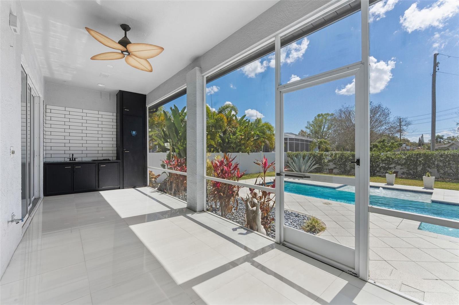 Image 33 of 47 For 3025 Key Harbor Drive