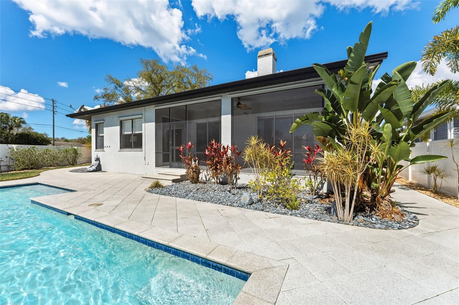 Image 38 of 47 For 3025 Key Harbor Drive