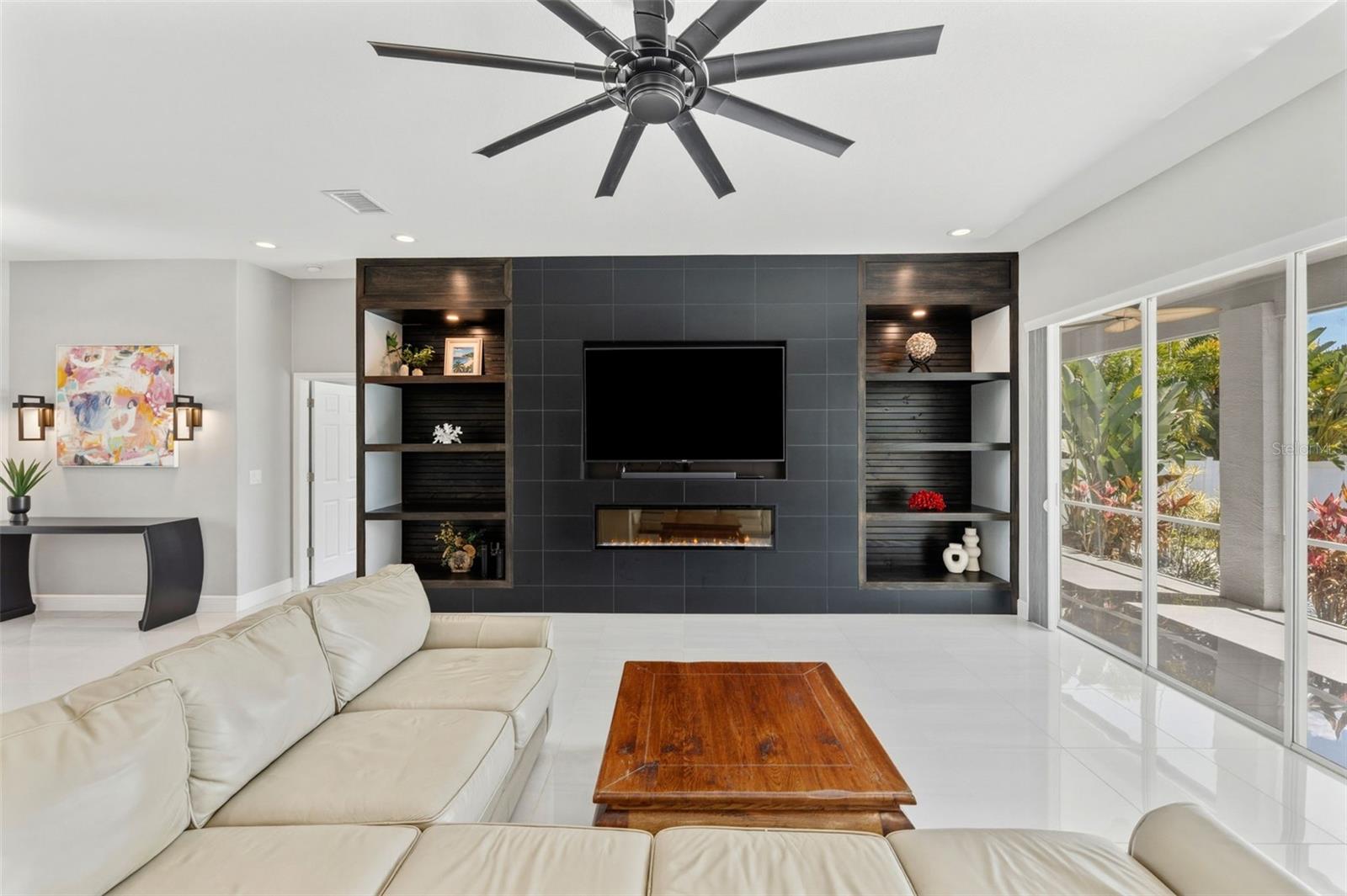 Image 6 of 47 For 3025 Key Harbor Drive