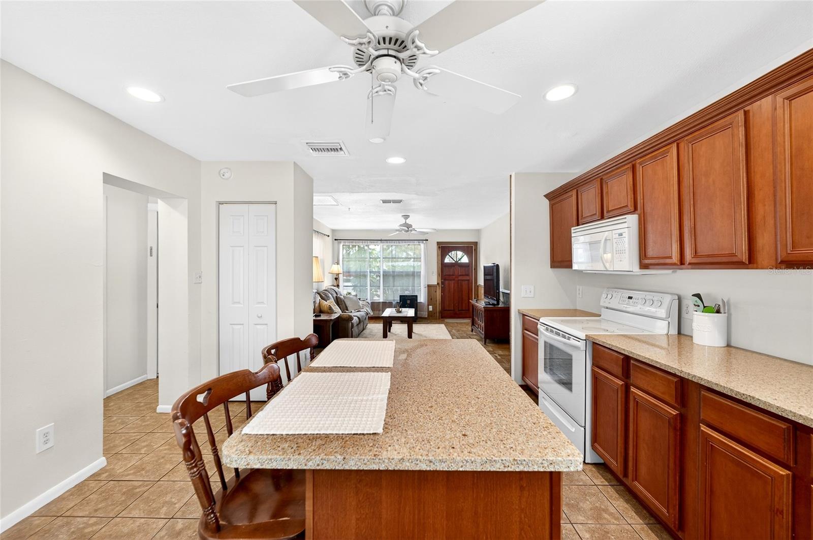 Image 14 of 61 For 4419 Iowa Avenue