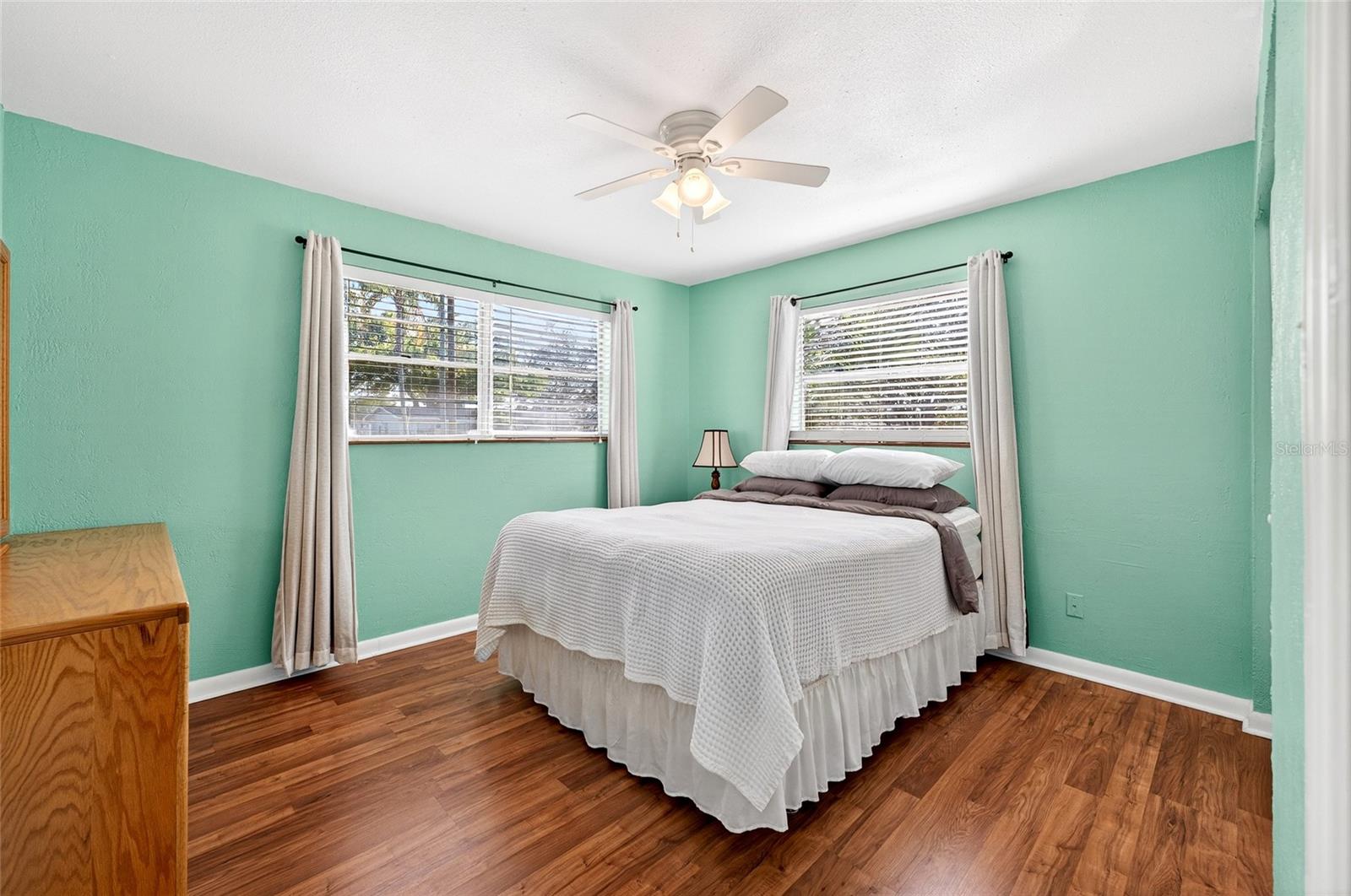 Image 21 of 61 For 4419 Iowa Avenue