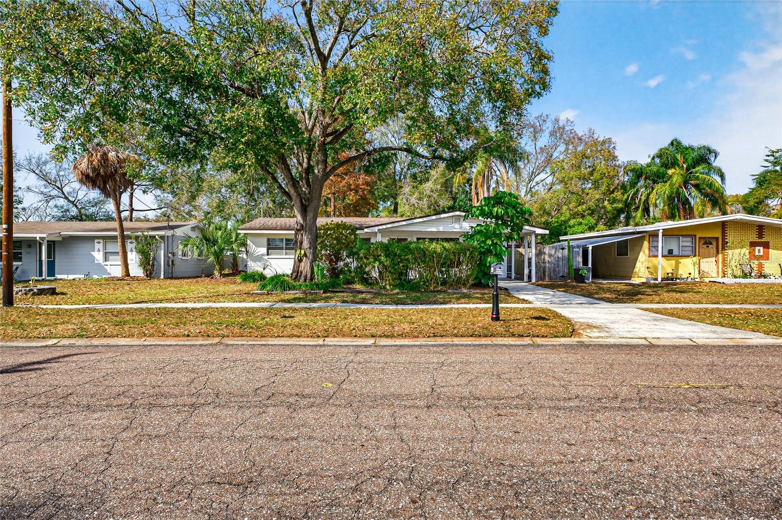 Image 28 of 61 For 4419 Iowa Avenue