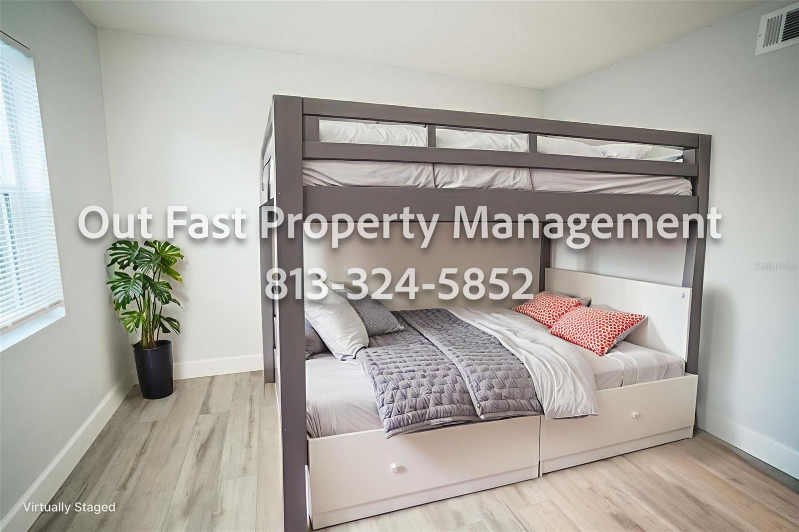 Image 14 of 25 For 11312 52nd Street B17