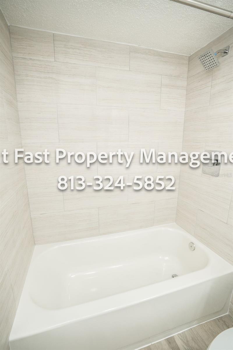 Image 20 of 25 For 11312 52nd Street B17