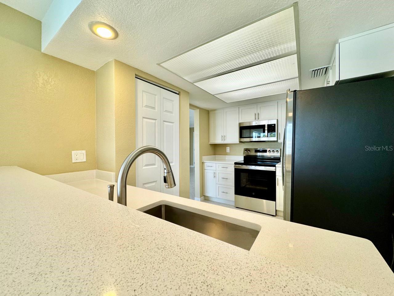 Image 11 of 42 For 4121 Headsail Drive