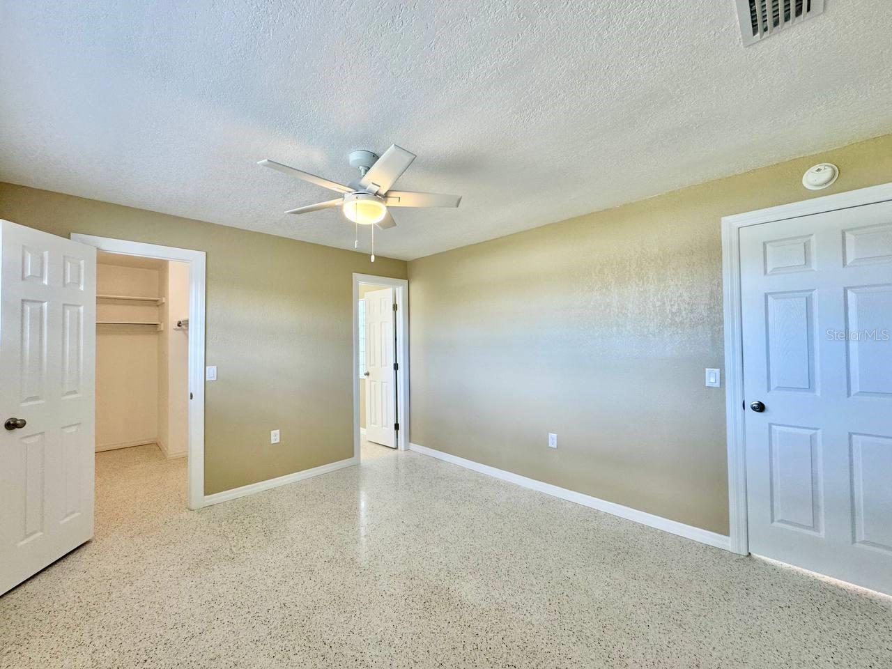 Image 17 of 42 For 4121 Headsail Drive