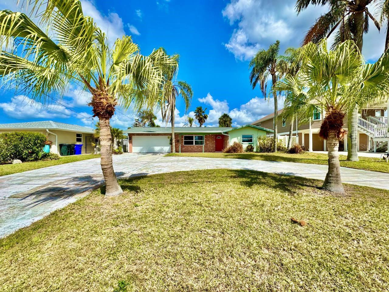 Image 2 of 42 For 4121 Headsail Drive