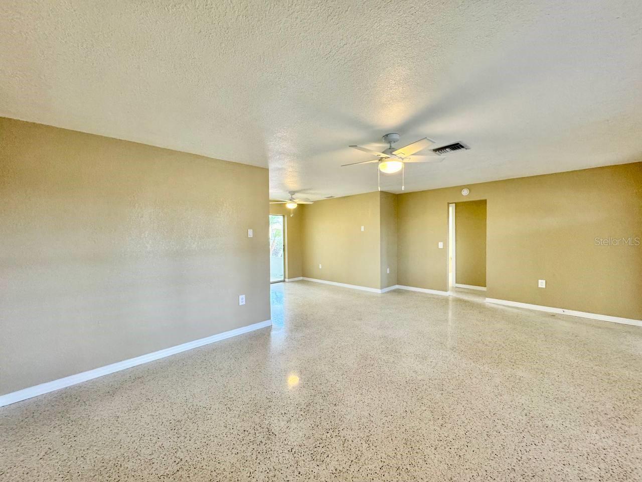 Image 6 of 42 For 4121 Headsail Drive