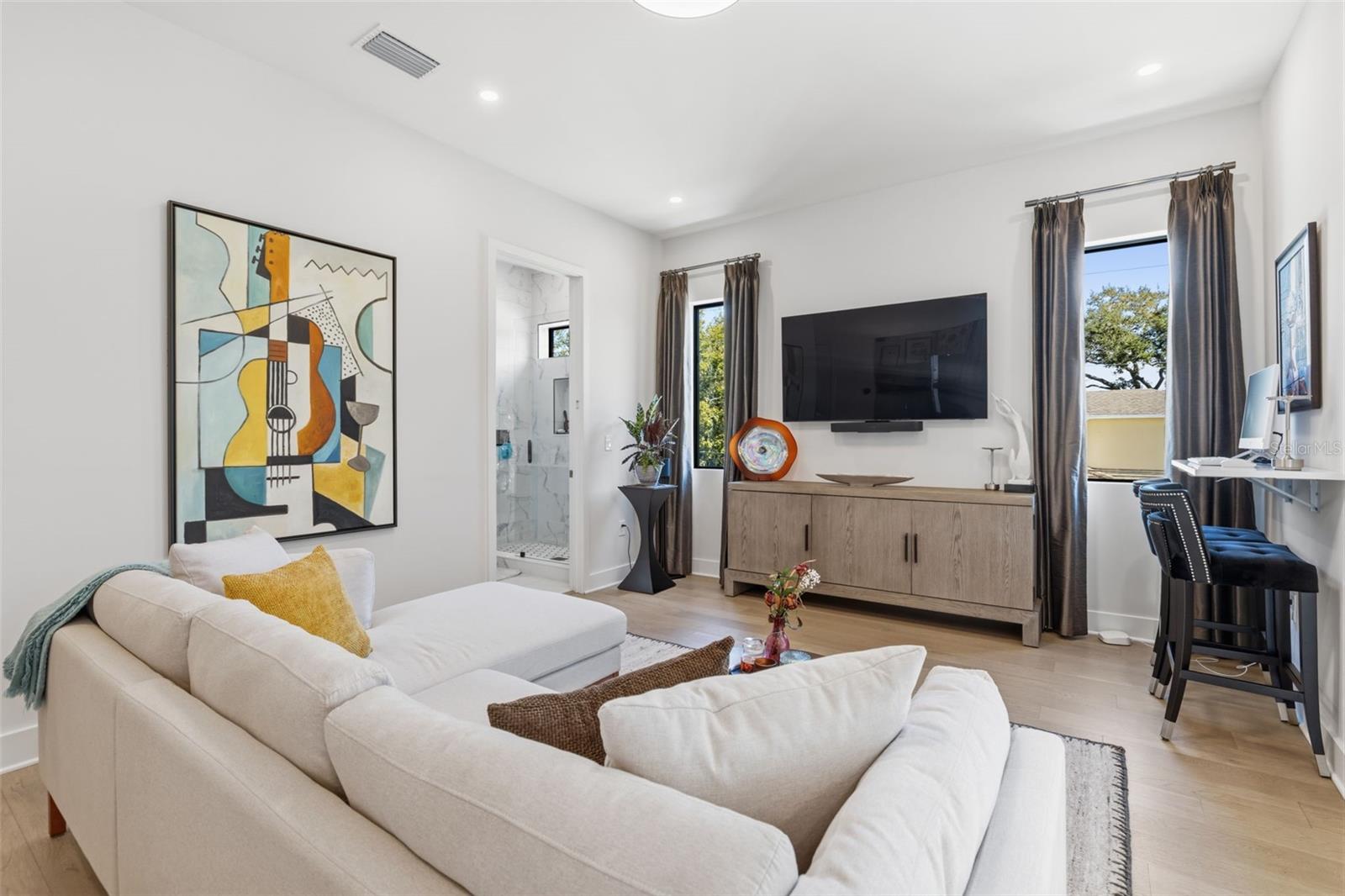 Image 22 of 48 For 3301 Paul Avenue