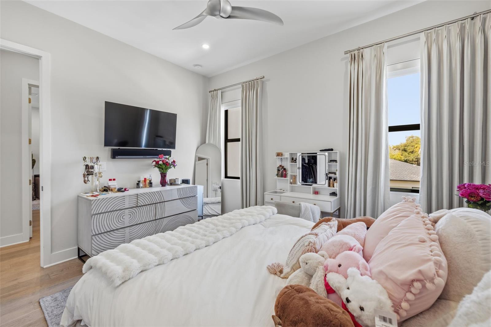 Image 38 of 48 For 3301 Paul Avenue