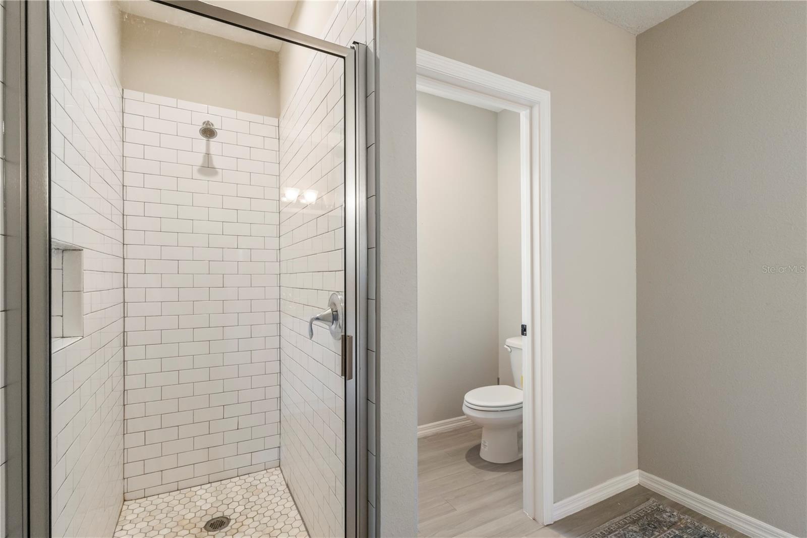 Image 12 of 25 For 305 9th Street