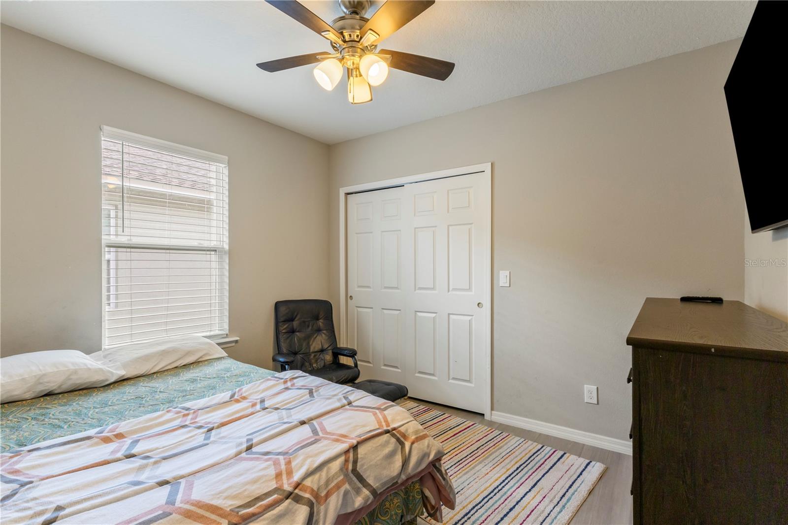 Image 16 of 25 For 305 9th Street