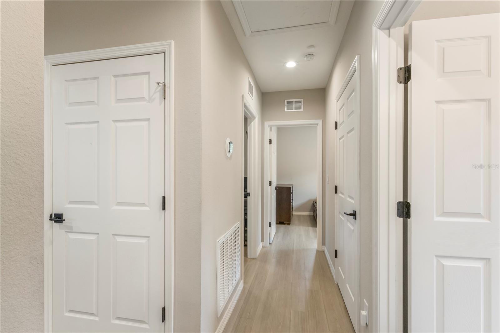 Image 18 of 25 For 305 9th Street