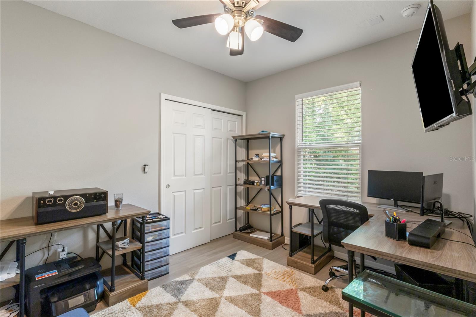 Image 22 of 25 For 305 9th Street