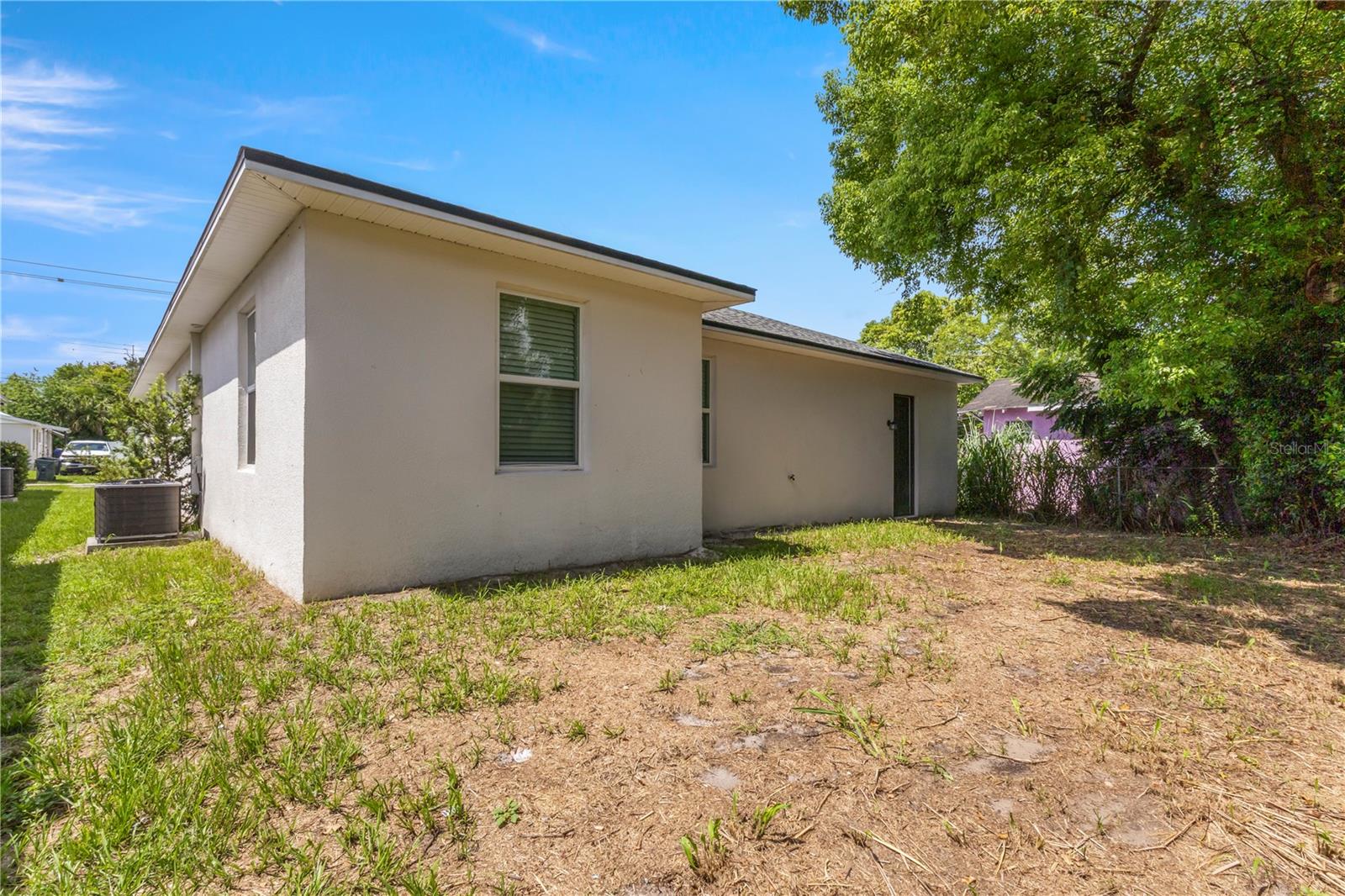 Image 24 of 25 For 305 9th Street