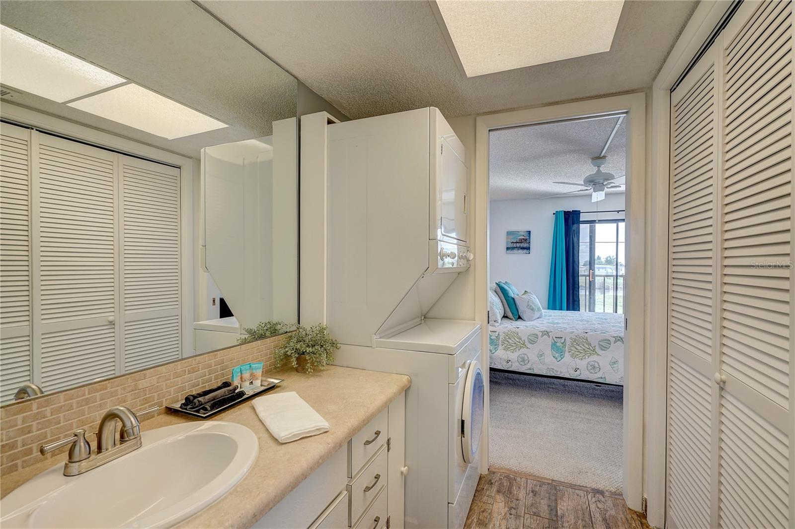 Image 24 of 61 For 14459 River Beach Drive 104