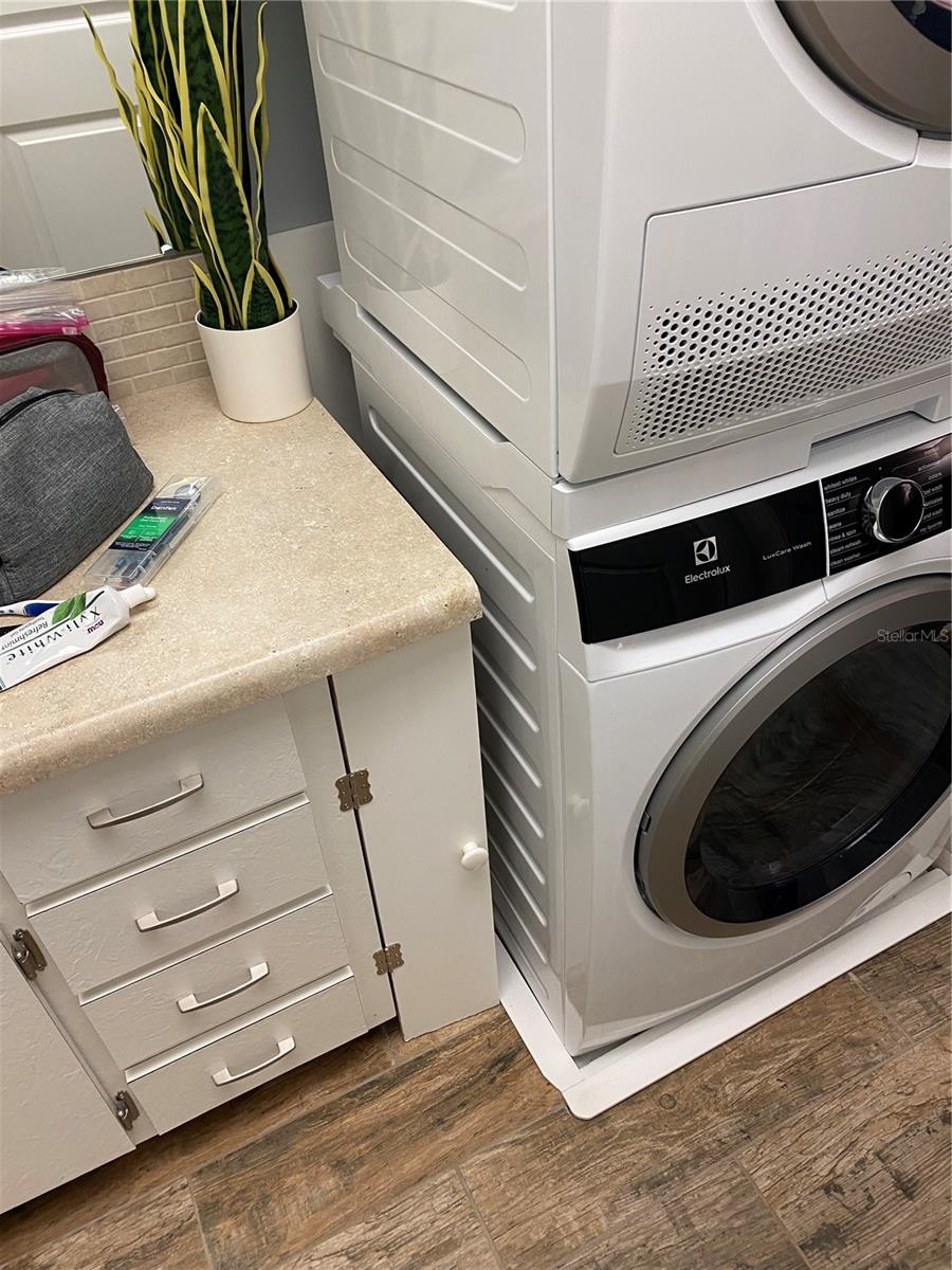 Image 25 of 61 For 14459 River Beach Drive 104