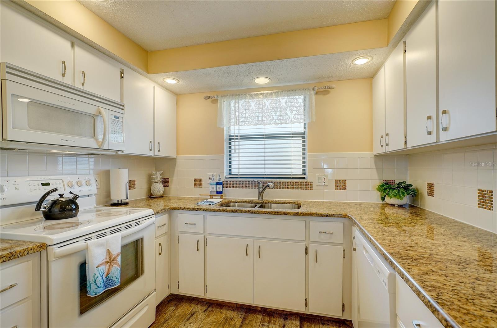 Image 7 of 61 For 14459 River Beach Drive 104