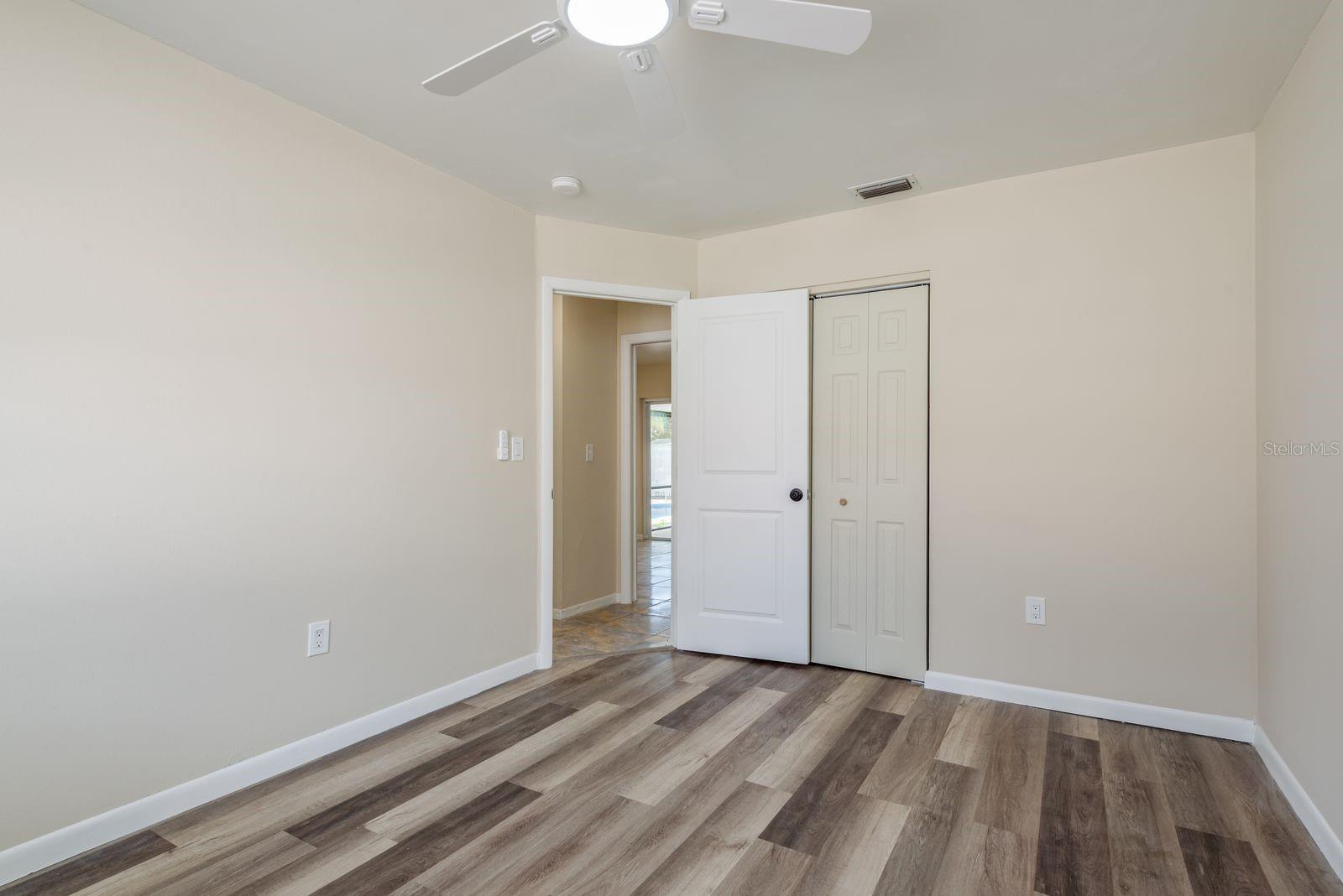 Image 22 of 32 For 2977 Palmetto Court