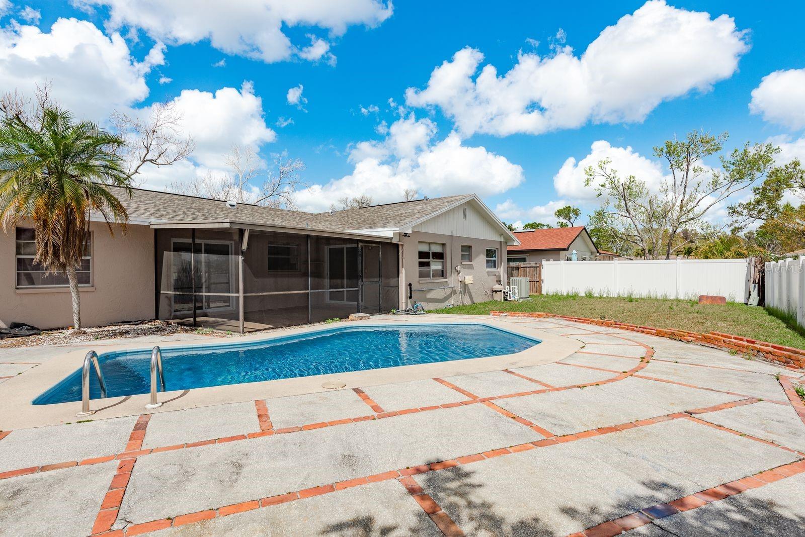 Image 29 of 32 For 2977 Palmetto Court