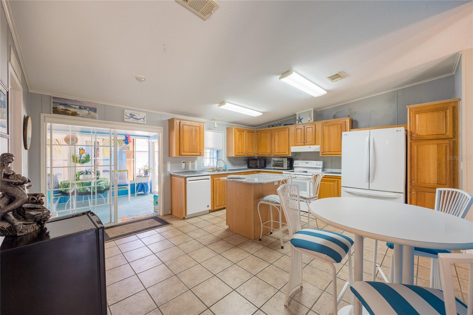 Image 28 of 69 For 8144 Weatherford Avenue