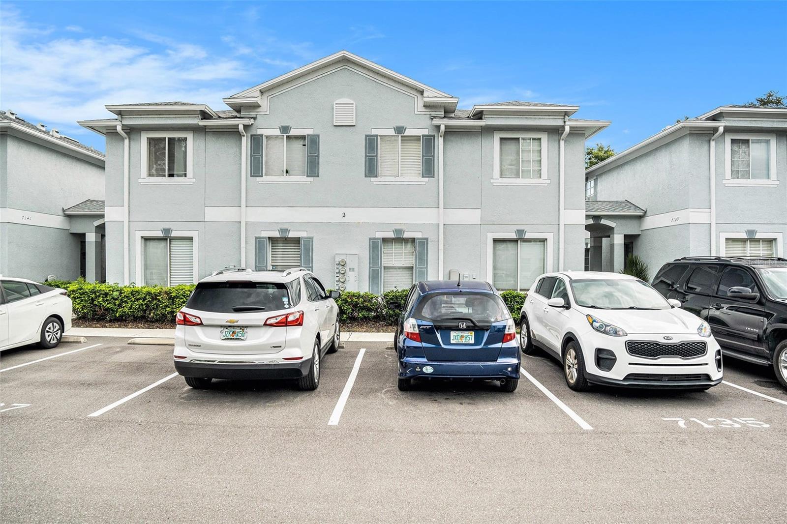 Listing Details for 7135 Waterside Drive, TAMPA, FL 33617