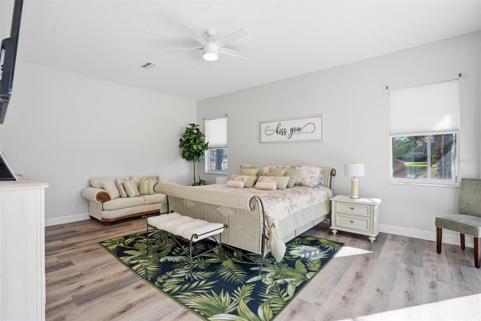 Image 24 of 43 For 13464 Satinwood Court