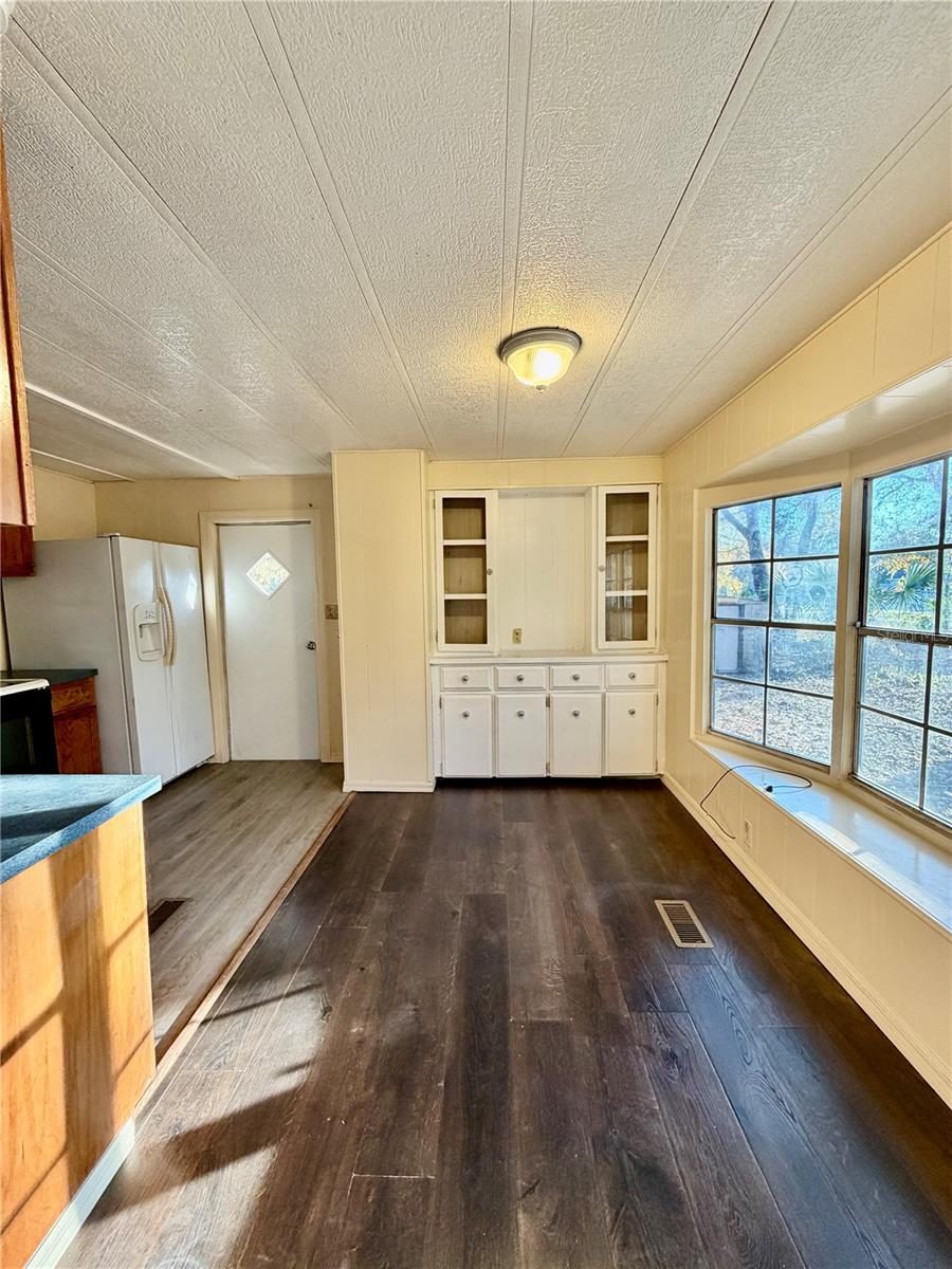 Image 4 of 12 For 26312 Chianina Drive