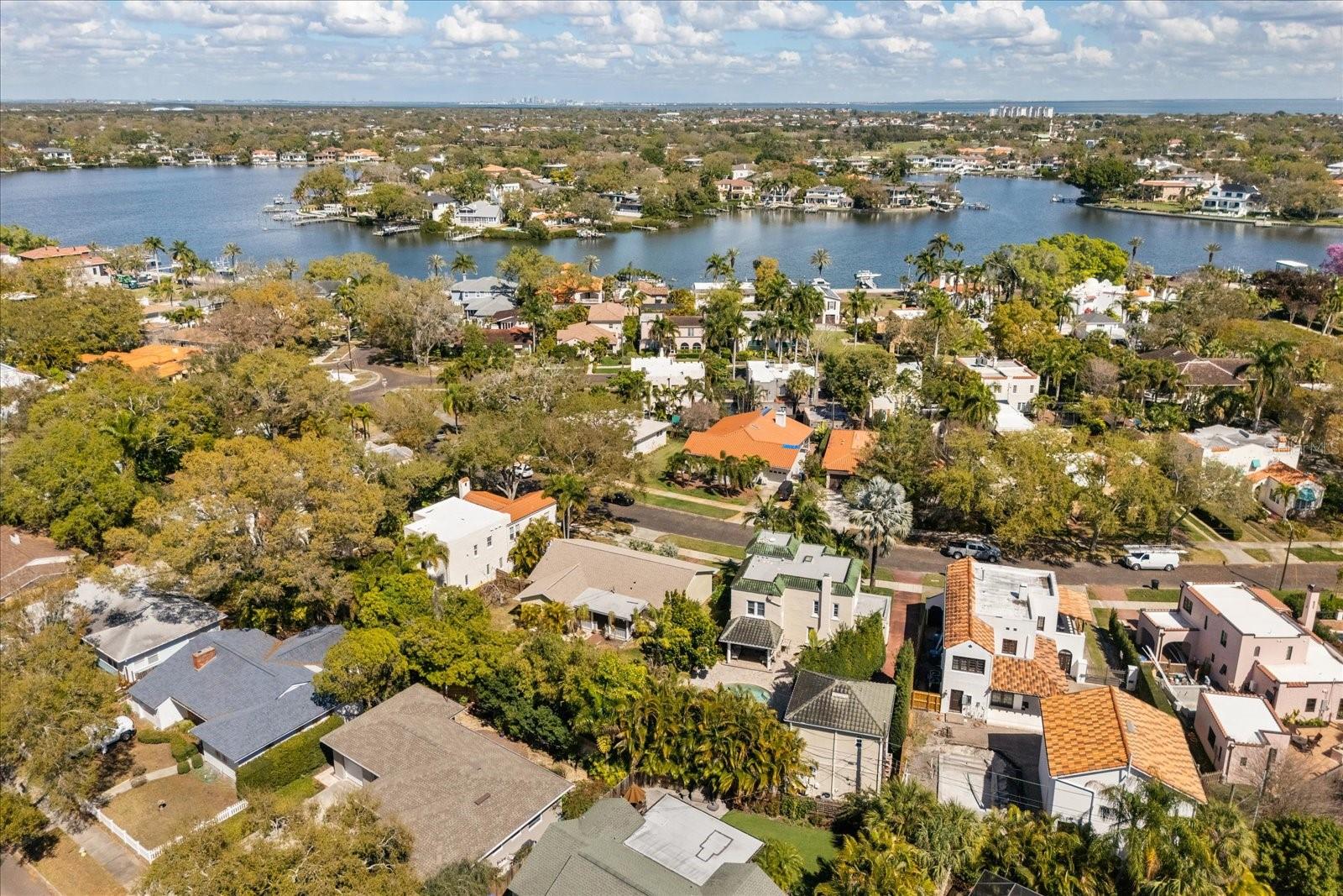 Image 22 of 25 For 2400 Andalusia Way Ne