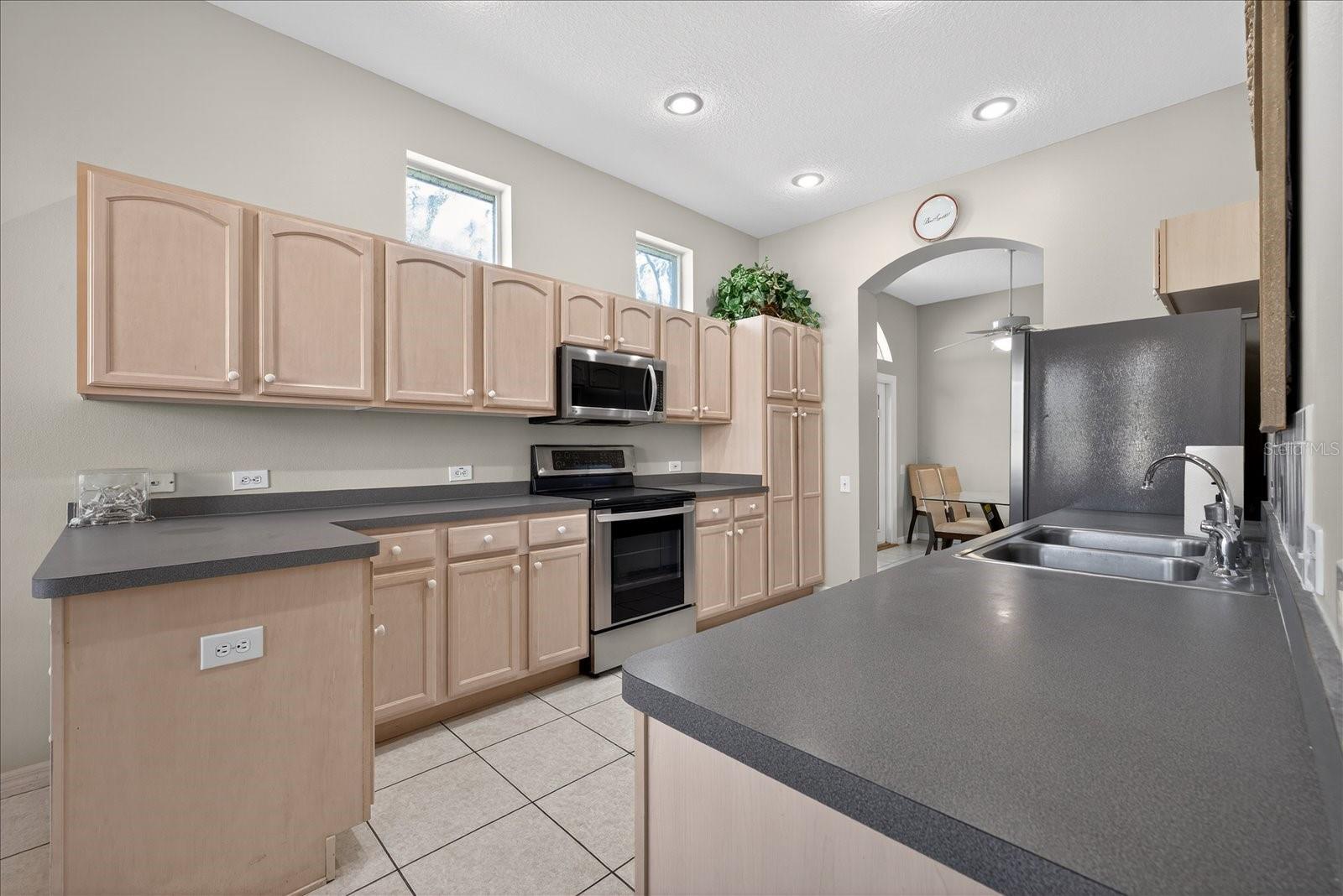 Image 20 of 49 For 9212 Bonnington Drive