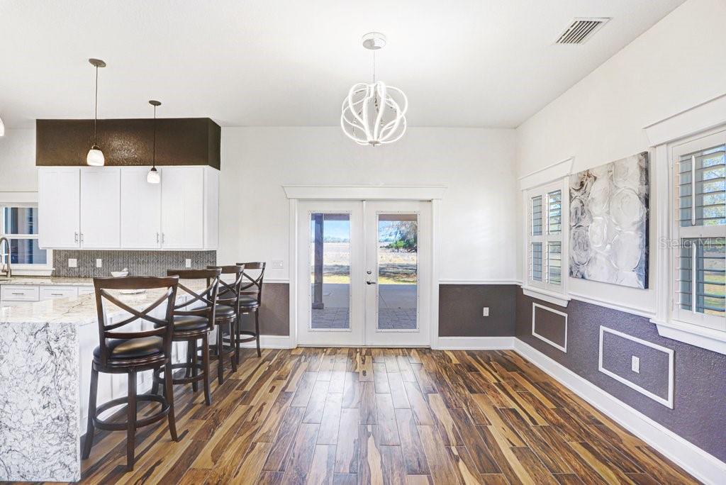 Image 12 of 77 For 14224 Lorraine Court