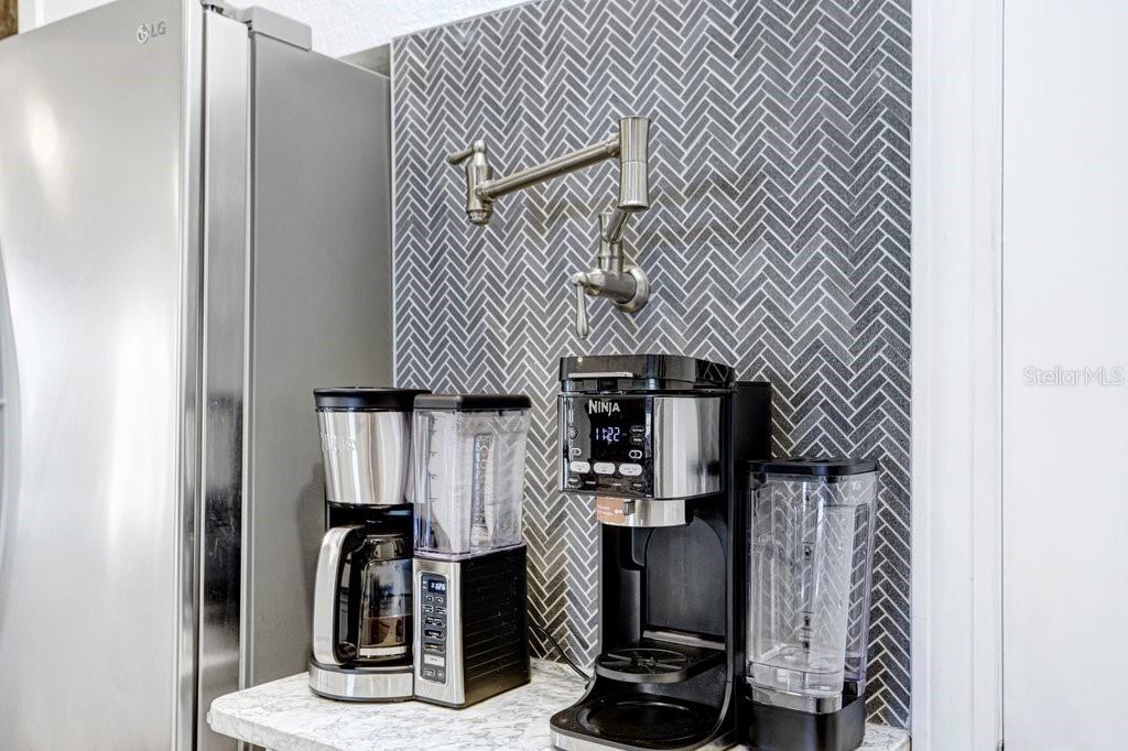 Image 15 of 77 For 14224 Lorraine Court