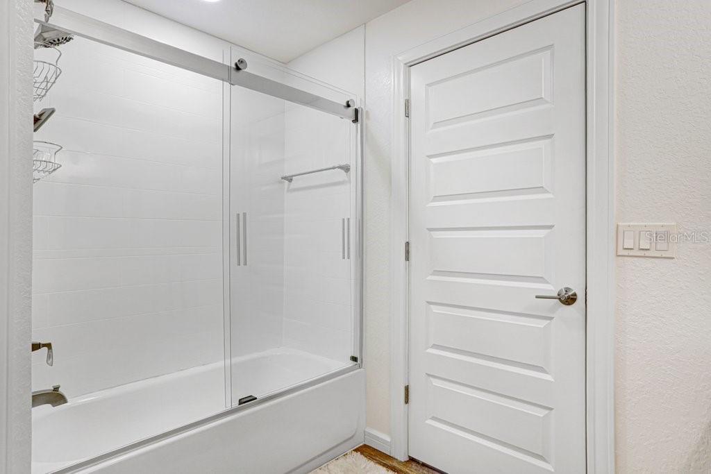 Image 35 of 77 For 14224 Lorraine Court