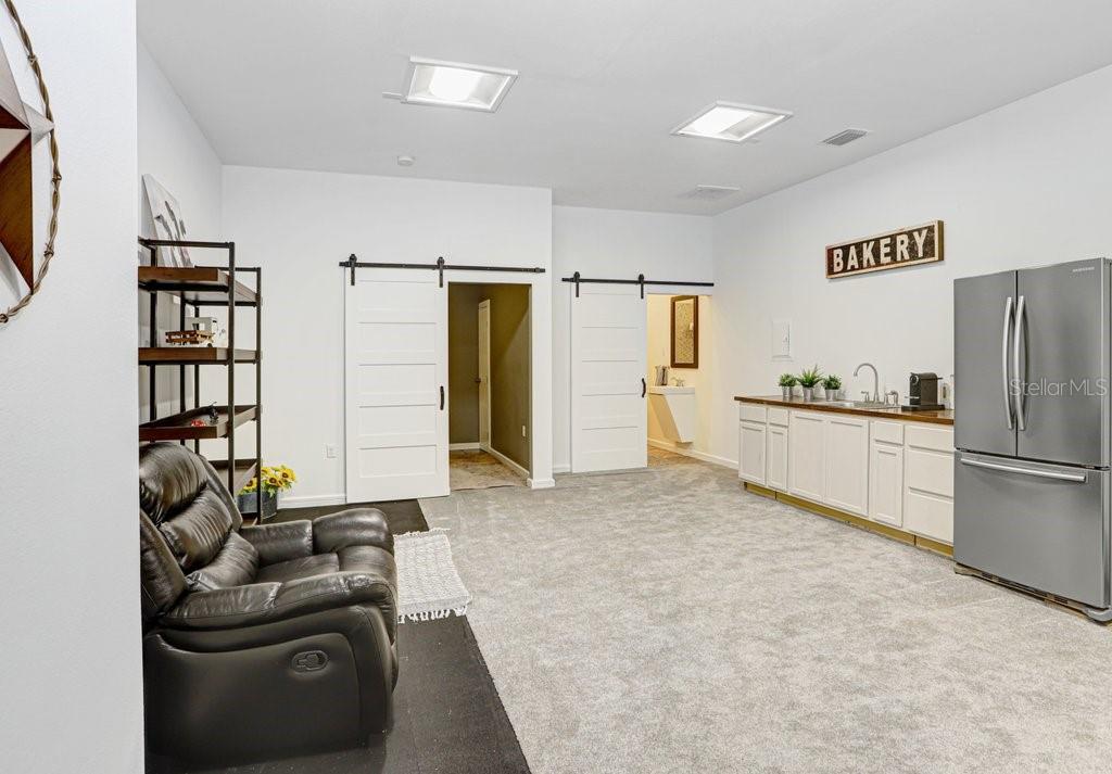 Image 42 of 77 For 14224 Lorraine Court