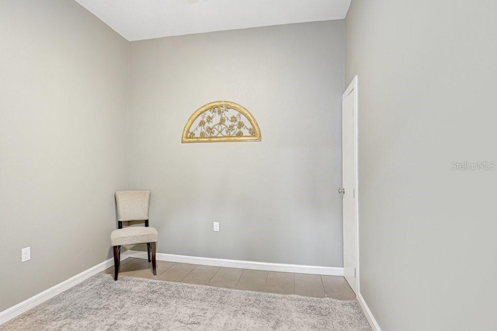 Image 45 of 77 For 14224 Lorraine Court